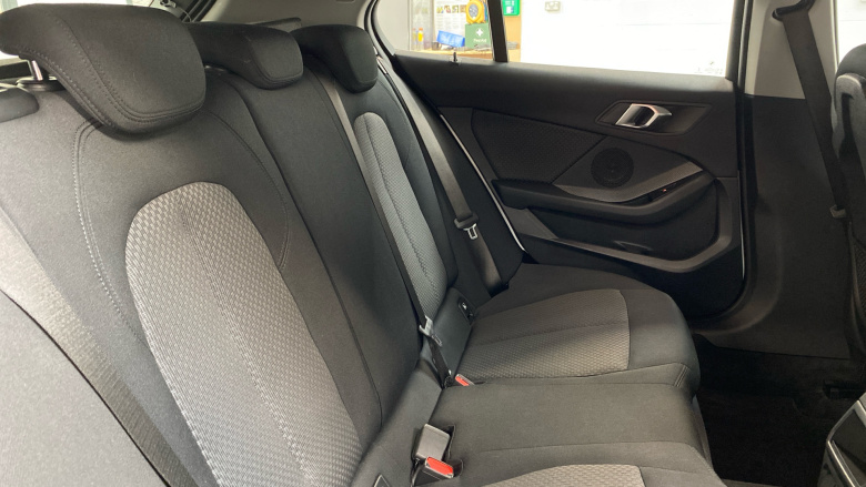 BMW 1 Series 116d SE 5dr [Live Cockpit Professional] Diesel Hatchback